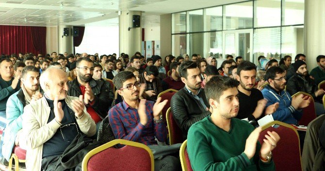 KTO Karatay Üniversitesi, bilim insanlarını öğrencilerle buluşturuyor