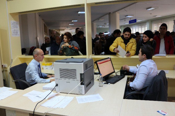 Vergi affı ve borç yapılandırmasında son gün yoğunluğu