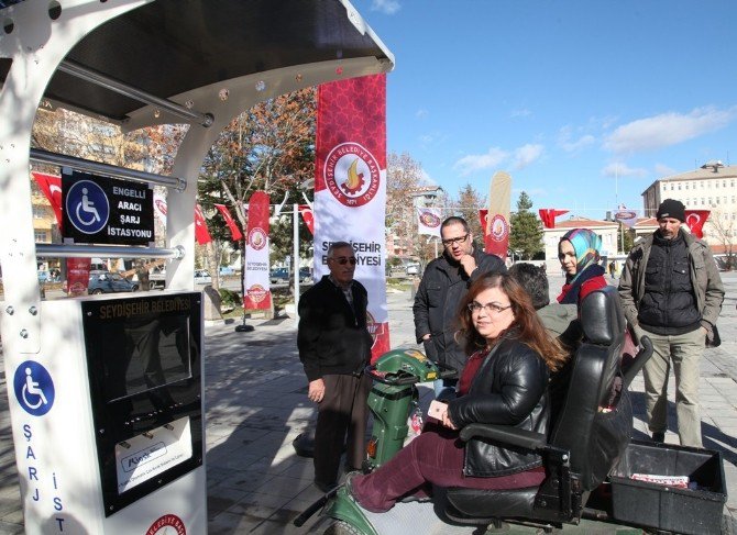 Seydişehir Belediyesi’nden engelli aracı şarj istasyonu