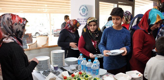 NEÜ fenilketonüri hastalarını bir araya getirdi