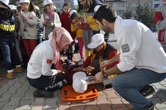 Seydişehir’de 112 çalışanlarından öğrencilere eğitim