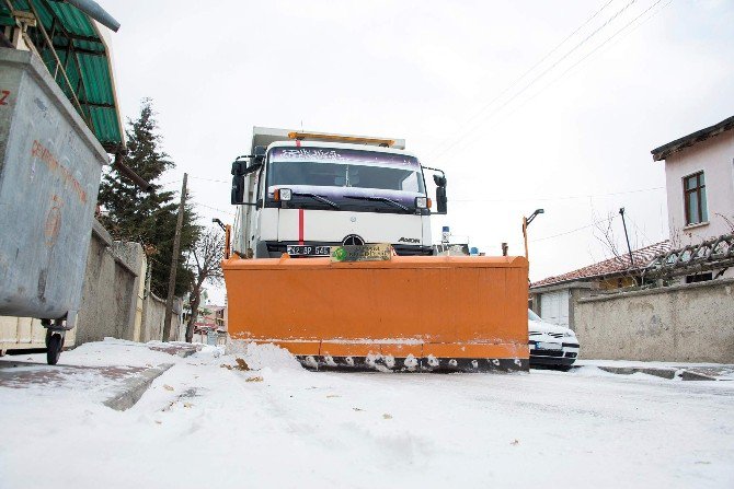 Meram’da ekipler seferber oldu