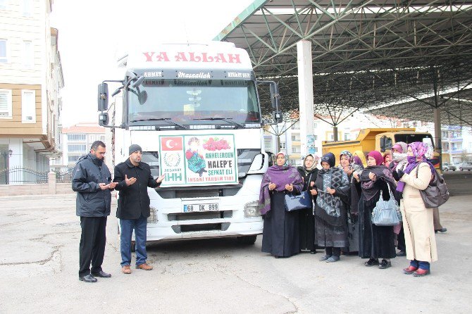 Aksaray’dan Halep’e 25 ton un yardımı