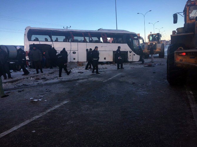 Konya’da öğrencileri taşıyan otobüs devrildi: 3 ölü, 40 yaralı