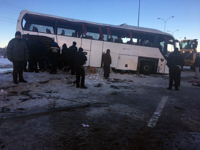 Konya’da öğrencileri taşıyan otobüs devrildi: 3 ölü, 40 yaralı