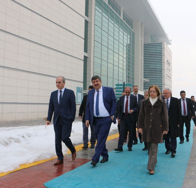 UNİKOP Dönem Başkanlığı KTO Karatay Üniversitesi’ne devredildi