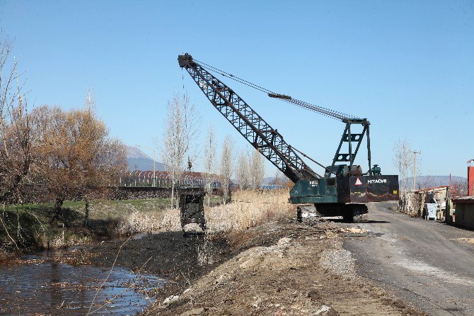 Seydişehir’de taşkın koruma ihalesi yapıldı