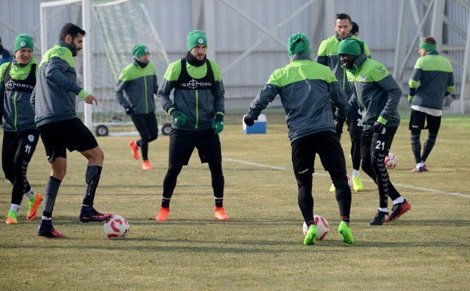 Konyaspor kupa hazırlıklarına devam etti