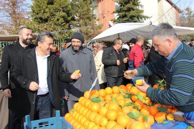 Başkan Tutal, pazarcı esnafıyla buluştu