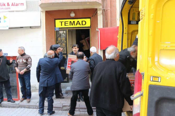 TEMAD’dan Hakkari’deki komandolara hediye