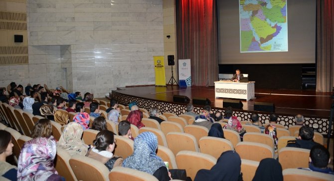 Şehir konferanslarında Ortadoğu konuşuldu