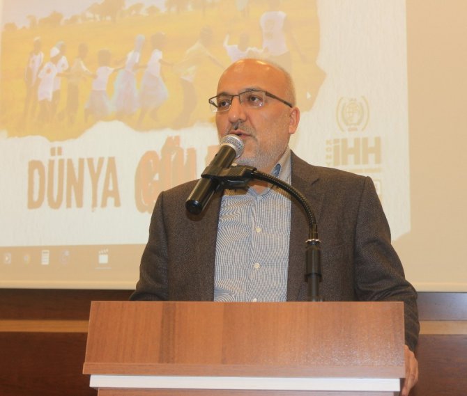 Konya İHH’dan ’Yetim Gülerse Dünya Güler’ programı