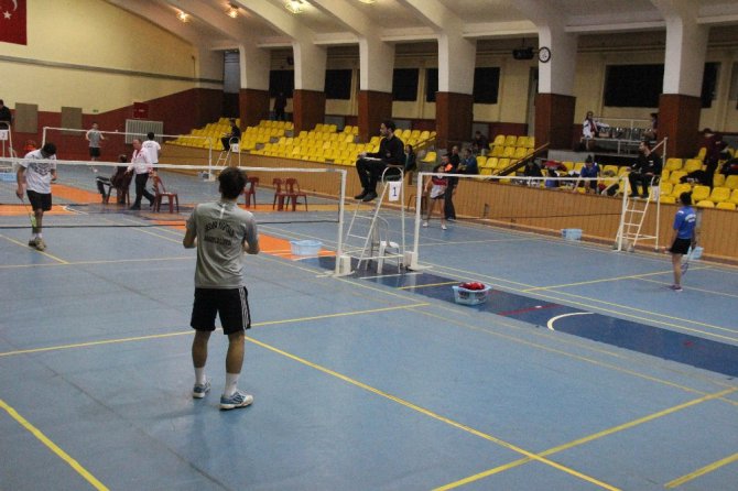 Konya’da, Okul Sporları Badminton Grup Müsabakaları yapıldı