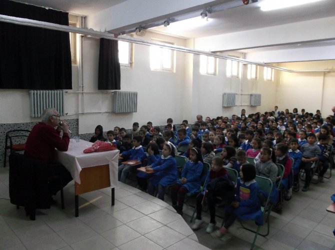 Akşehir’de yazar-öğrenci buluşmaları sürüyor