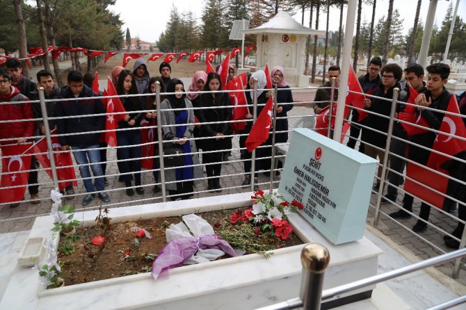 Ereğlili gençlerden Ömer Halisdemir’in kabrine ziyaret