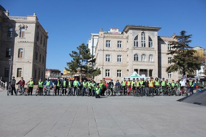 Aksaray’da sağlıklı yaşam için pedal çevirdiler