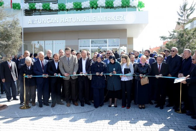 Altuncan Hatun Aile Yaşam Merkezi açıldı