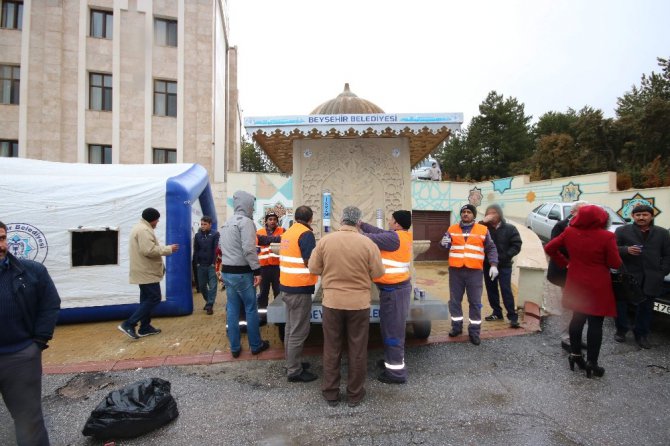 Beyşehir’de YGS’ye katılan öğrencilere ve velilere çorba ikramı