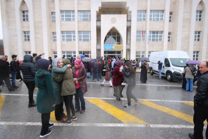 Beyşehir’de YGS’ye katılan öğrencilere ve velilere çorba ikramı