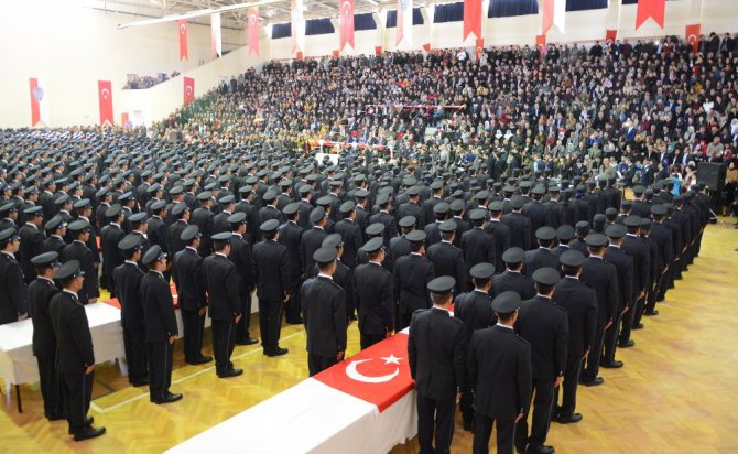 Aksaray’da 761 polis mesleğe ilk adımını attı