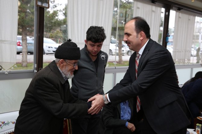 Başkan Altay: “Yaşlılarımızın tecrübesi gençlerimize rehber oluyor”