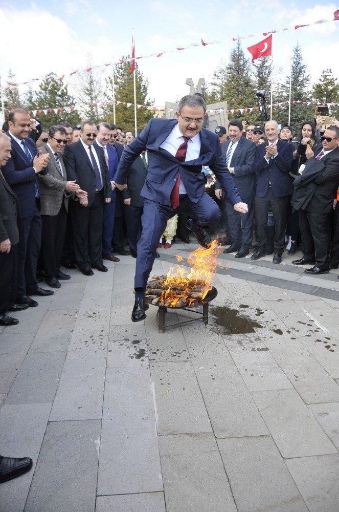 Selçuk’ta nevruz bayramı etkinliklerle kutlandı