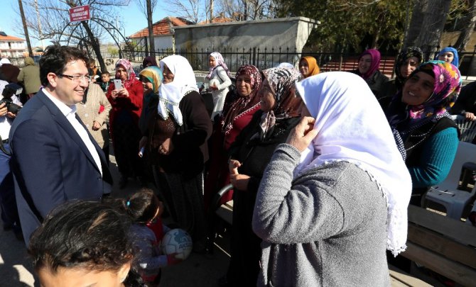 Başkan Yazgı mahalle mahalle Cumhurbaşkanlığı Sistemini anlatıyor