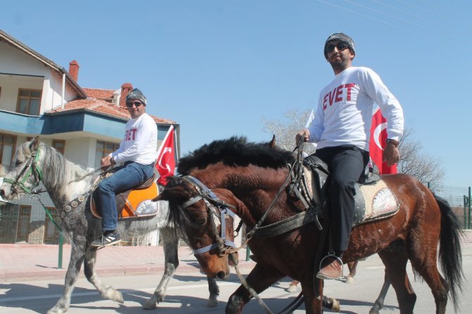 Konya’da referandum için atlı evet çağrısı