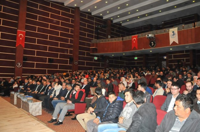 Akşehir Belediyesi’nden "Yeni Anayasa, Yeni Türkiye" konulu konferans