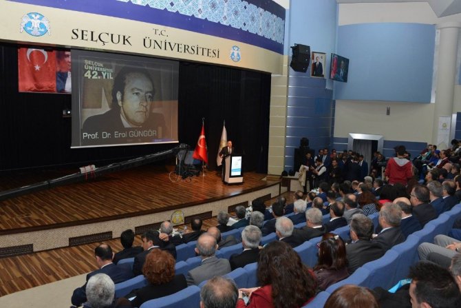 Selçuk Üniversitesi 42 yaşında