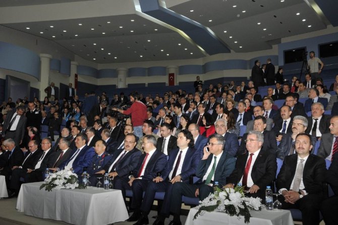 Selçuk Üniversitesi 42 yaşında