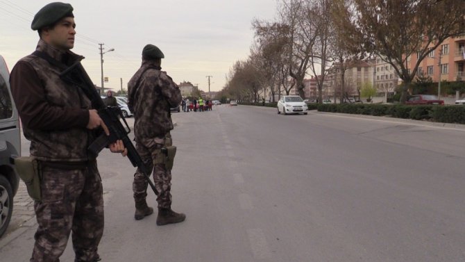 Konya’da özel harekat destekli trafik uygulaması