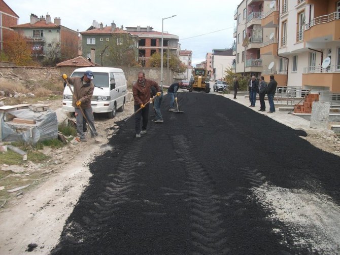 Beyşehir’de yolların standardı yükseltiliyor