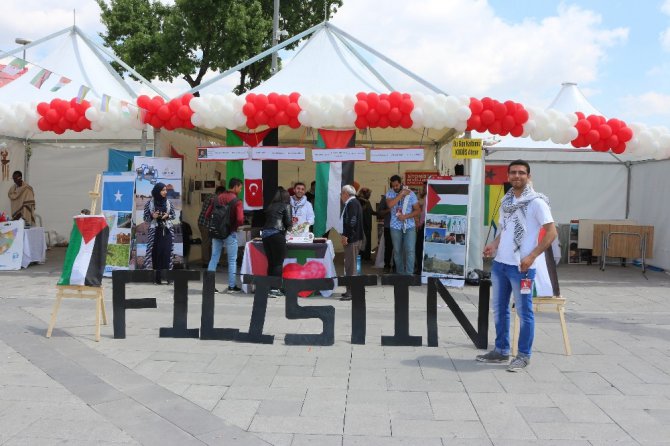 Uluslararası öğrenciler ülkelerini Konya’da tanıtıyor