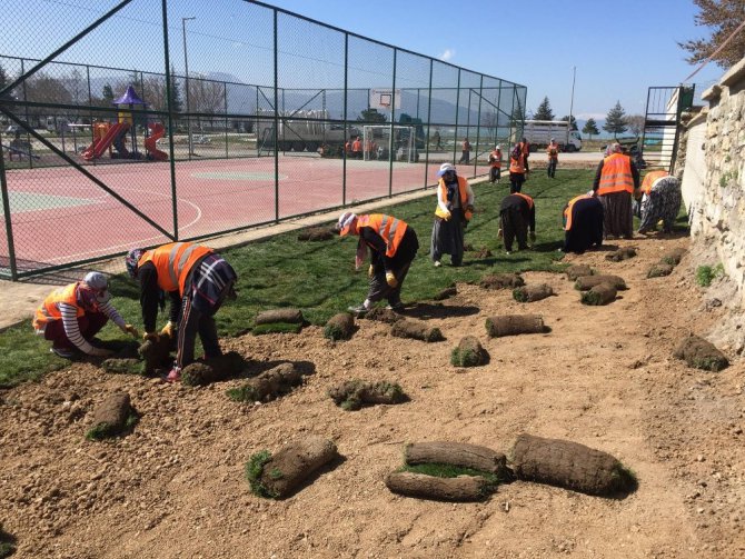 Beyşehir’in park ve bahçeleri kadınlara emanet