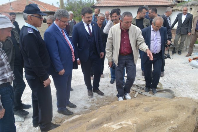 2 bin 700 yıllık olduğu söylenen stel sahte çıktı