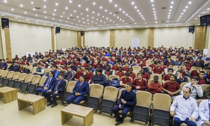 Başsavcı Tezcan, Kariyer Günleri’nin konuğu oldu