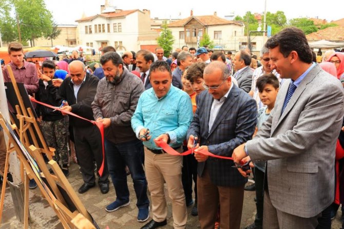 Beyşehir’de okullarda bilim fuarı açılışları