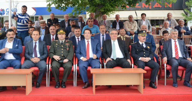 Aksaray’da yağmurlu 19 Mayıs coşkusu