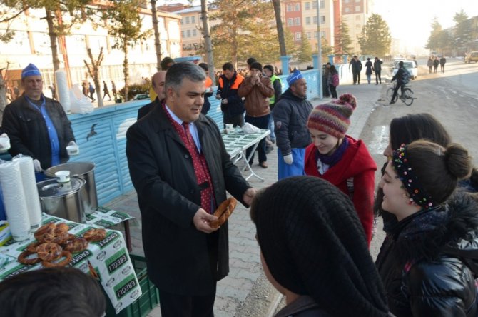 Başkan Özgüven, eğitime desteklerini sürdürüyor