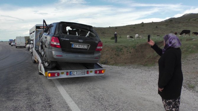 Kavşakta otomobille çarpışan cip takla attı: 1 ölü, 2 yaralı