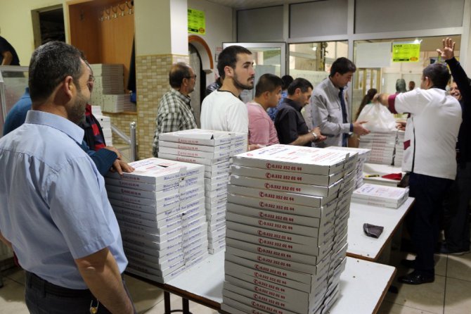 Ramazan sofralarının vazgeçilmezi tahinli pide