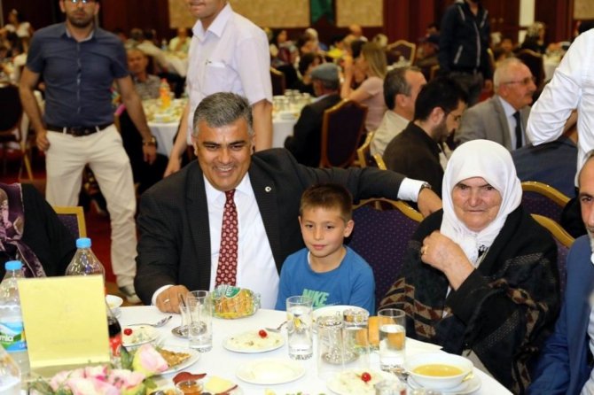 Ereğli Belediyesi’nden şehit aileleri ve gazilere iftar