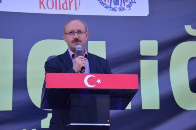 AK Parti İl Gençlik Kollarından iftar yemeği