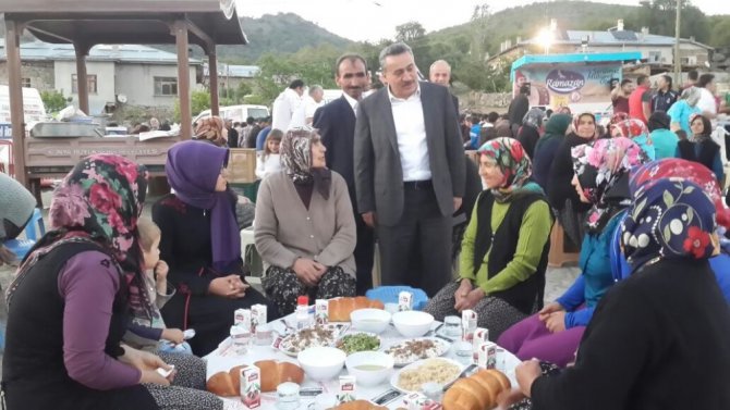 Seydişehir Belediyesinden Mesudiye Mahallesi sakinlerine iftar yemeği