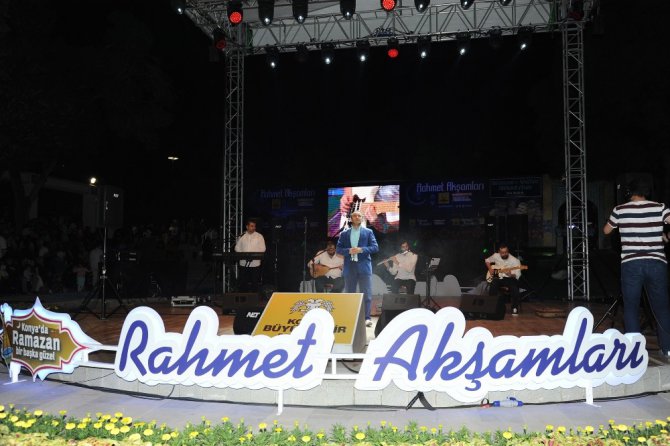 Rahmet Akşamları şehri sarıyor