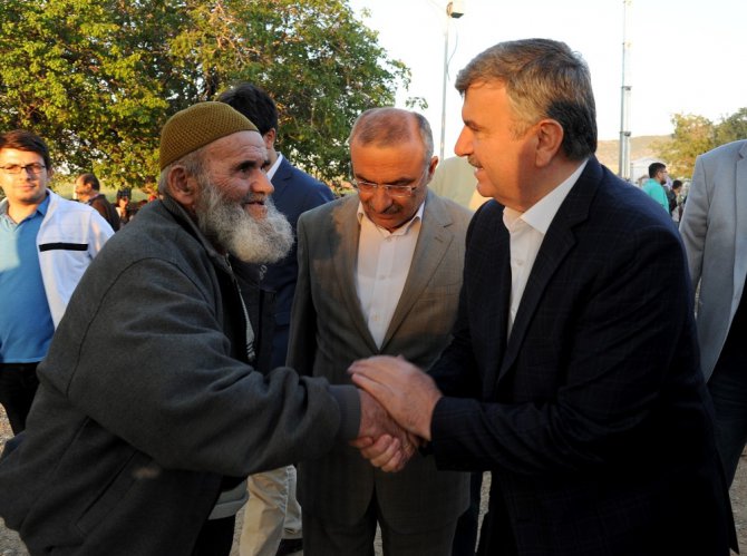 Konya’nın manevi mimarlarından Ladikli Ahmet Hüdai Hazretleri anıldı