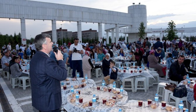 Konya’da Cemil Meriç anıldı