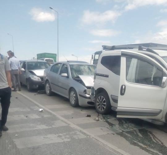 Konya’da zincirleme kaza: 13 araç birbirine girdi