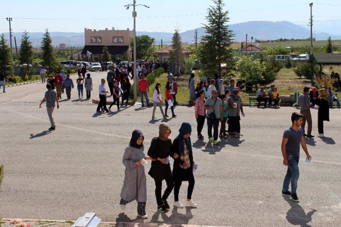 Ereğli’de LYS bu yıl ilk defa NEÜ koordinatörlüğünde gerçekleştirildi